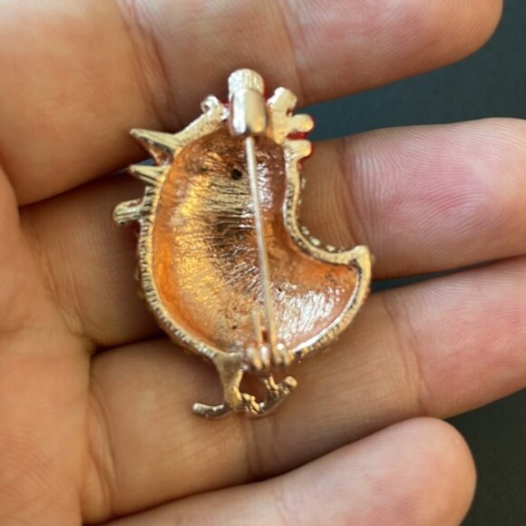 Chicken 🐔 brooch pin - Picture 3 of 3